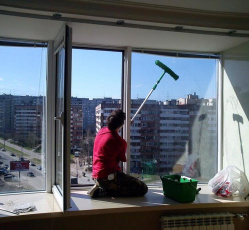 Мытье окон в однокомнатной квартире Шахты